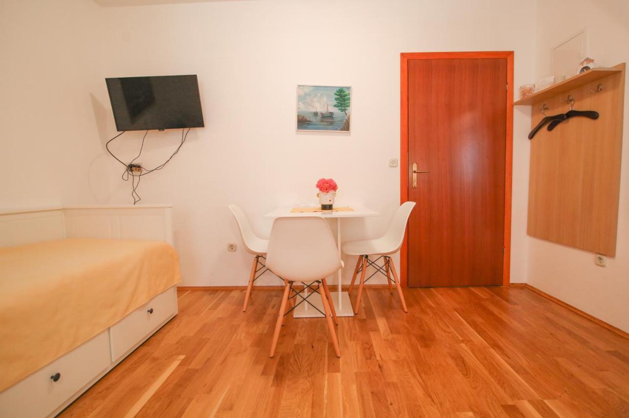 Sunshine Apartment *